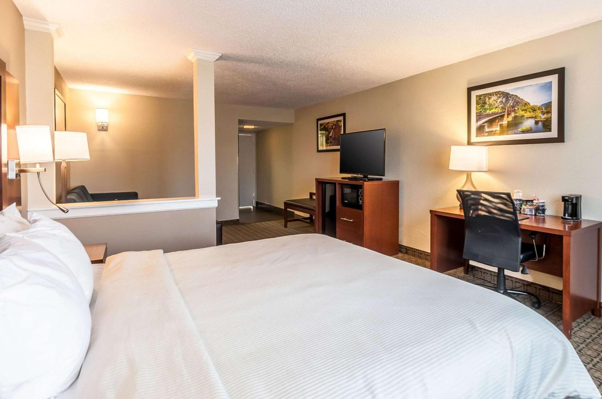 Clarion Inn Harpers Ferry-Charles Town Εξωτερικό φωτογραφία